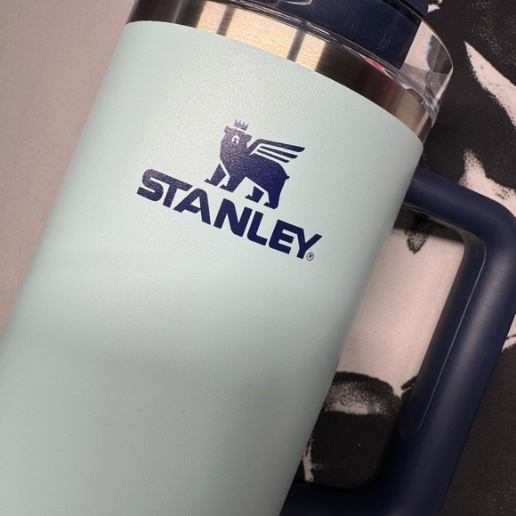 Stanley Quencher H2.0 FlowState Tumbler - 40 oz. Watercolor Blue - Picture 3 of 6